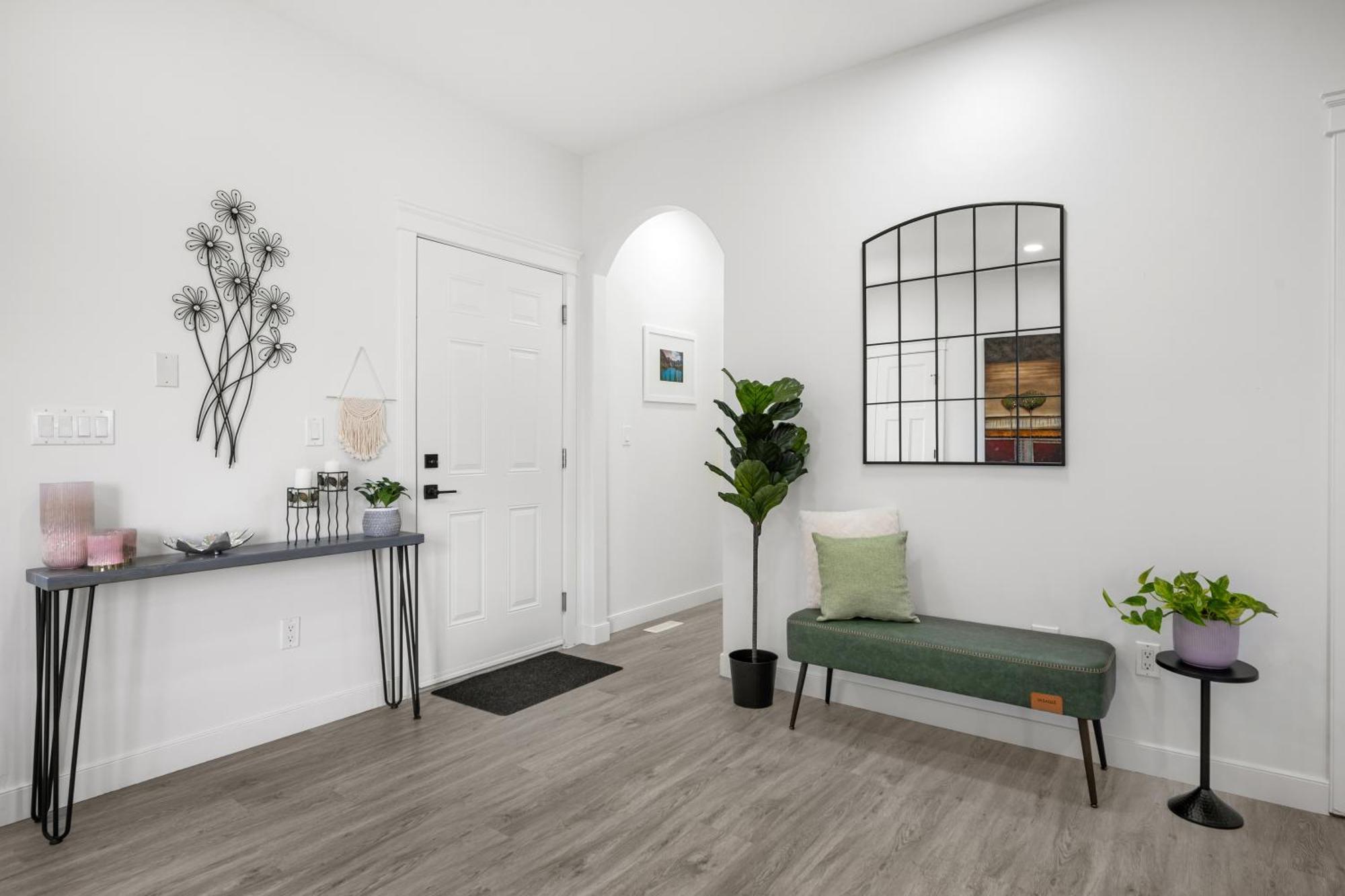 Luxury Lakeview - 2500sqft Of Private Space With 5 Beds, 4 Bath, 2 Living Rooms, Kitchen, Ac, Jacuzzi, 18-min To Airport, 20-min To Downtown, 80-min To Banff Hébergement de vacances *